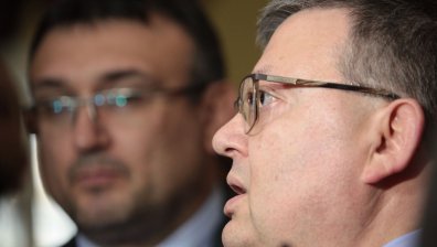 Цацаров поиска ДАНС да изкара на светло парите и имотите на хората от властта