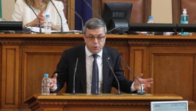 Тома Биков: Минеков спря договора за наем на "Труд", Радев да вземе отношение