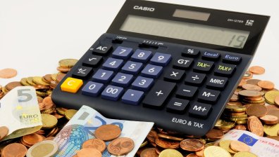 Анализатори: Промените в Закона за публичните финанси крият проблеми