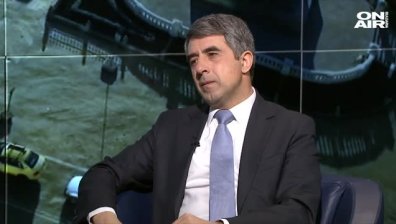 Росен Плевнелиев: 2017 г. беше скучна и обикновена, нашенска година