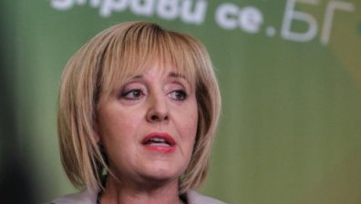 Манолова: КЕВР да подаде оставка заради цените на тока и парното!