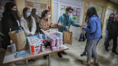 Системата за временен статут на бежанци е на финалната права, дава 90-дневен законен престой