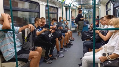 Маските паднаха, може да приравнят коронавируса към грипа