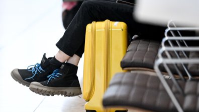 Трансджендър иска пълна отмяна на проверките по летищата: Удариха ме в слабините