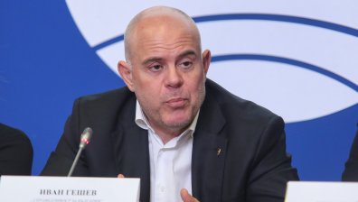 Гешев: Не познавам Мартин Божанов и Пепи Еврото, ще съдя всеки следващ лъжец