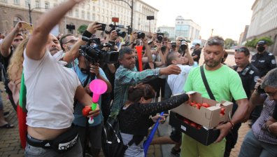 34-и ден продължават антиправителствените протести