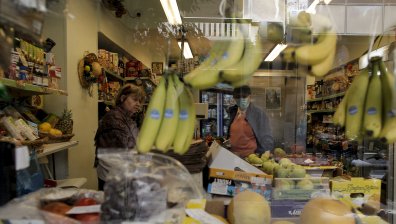 Опасност от ново поскъпване на храни и перилни препарати в Гърция