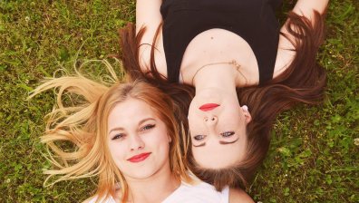 Меркурий става ретрограден - ето какво да очакваме в приятелството