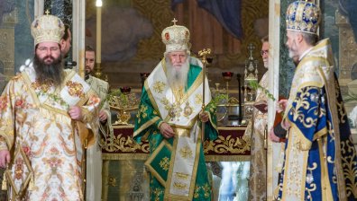 Празнично богослужение в "Св. Александър Невски" (ГЛЕДАЙТЕ НА ЖИВО)
