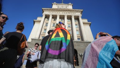 Прокуратурата във Варна се самосезира за списъка с учители против ЛГБТ закона