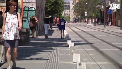 Жена падна на релсите, след като се спъна в перките на "Графа"