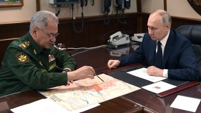 Русия отчаяно опитва да спаси от Украйна черноморския си флот и рафинериите за петрол