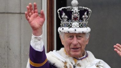 Чарлз III на посещение на 300 км от Русе