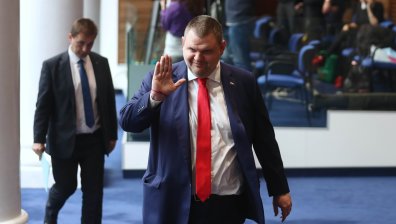 Пеевски за Курбан Байрам: Желая мир и разбирателство на всички вас и вашите семейства