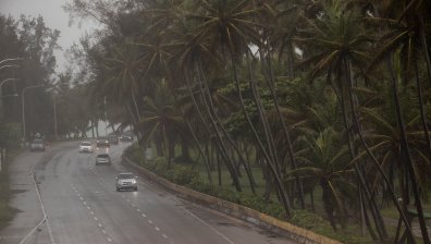 Смъртоносната тропическа буря "Елза" се е насочила към Флорида
