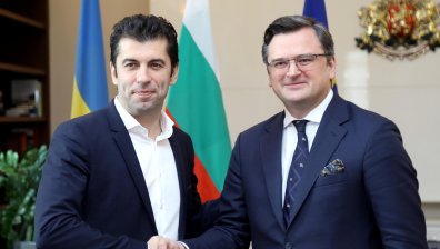 Петков към Кулеба: България е сред най-приятелските и силно подкрепящи Украйна държави