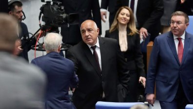 Парламентът е във ваканция, но партиите продължават с нападките за Бюджет 2026 (ВИДЕО)