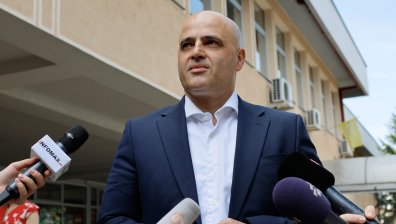 Димитър Ковачевски се оттегли от поста председател на СДСМ