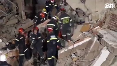 Дете загина при срутване на блок в Испания, спасяват затрупани хора