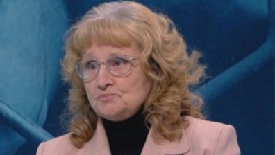 Почина майката на Десислава Иванчева