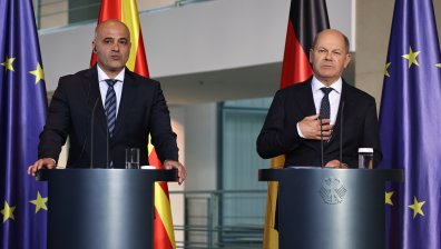 Шолц: ЕС няма да налага на РСМ нови условия за членство