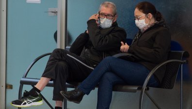 Сериозен ръст на заболелите от коронавирус във Великобритания и Франция