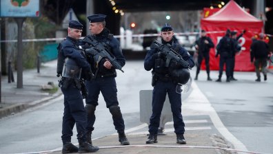 Атака с нож в парк във Франция, има загинал и ранени