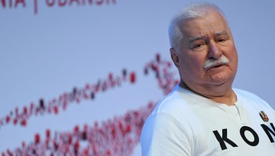 Лех Валенса: В Русия не трябва да се борят срещу Путин, а за нова система