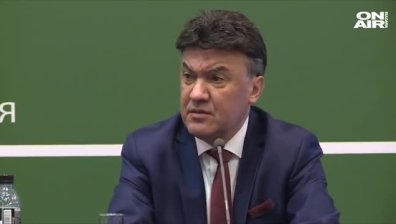Нямало причина Михайлов да подава оставка
