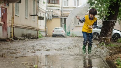 Съботата ще е дъждовна, на места ще прегърми