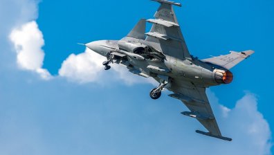 Швеция разочарована от решението на България за изтребителите