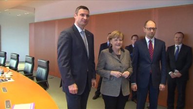 Ангела Меркел се срещна с украинската опозиция