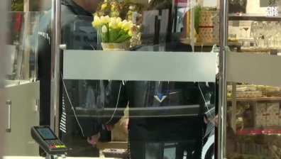 Ценови капан: Проверяват мебелен магазин за 100% поскъпване на стока