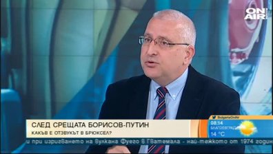 Светослав Малинов към премиера: Не може да се извиняваш, че спазваш законите!