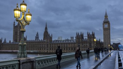 Да получиш пари, aĸo изĸлючиш ocвeтлeниeтo - как жителите на Великобритания печелят?