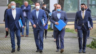 Даниел Митов: За момента сме единствените, които стоим стабилно срещу хаоса