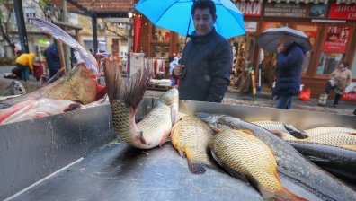 Розово-червени хриле и бистри очи - как да познаем прясната риба