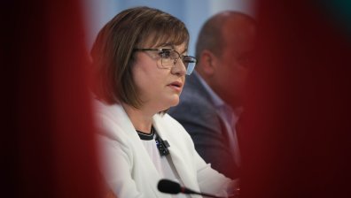 Националният съвет на БСП решава наказанието на Корнелия Нинова