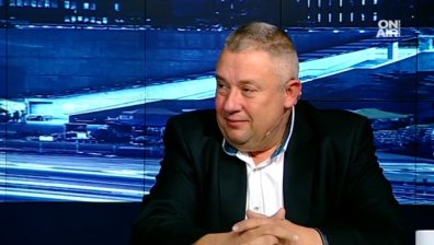 ГЕРБ и СДС заедно само за 26 май, за да не се пилеят гласове, посочи Илия Лазаров