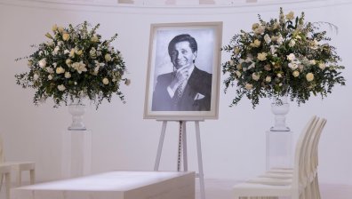 "След мен - потоп": Модни икони и Холивуд изпращат Валентино в църква на Микеланджело 