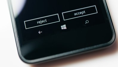 Microsoft хвърли $1 млрд. и 2 години за телефон, оцелял едва 48 дни
