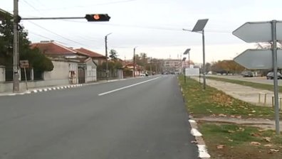 След 40 години: Ремонтираха пътя Стралджа - Петолъчката