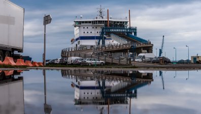 Великобритания отлага граничните проверки на стоки от ЕС