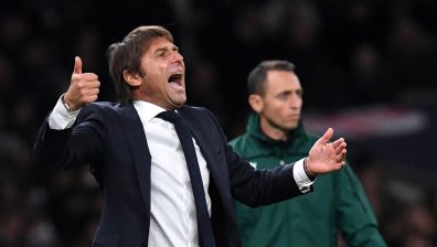 "Тотнъм" победи "Витес" с 3:2 в луд мач при дебюта на Конте