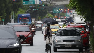 Бурята "Уифа" взе две жертви в Тайланд
