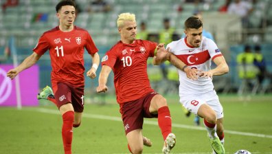 Швейцария победи Турция с 3:1 и се моли за положително развитие на другите мачове