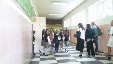 Училищата трябва да декларират какъв тип ще бъдат до края на май 2017 г.