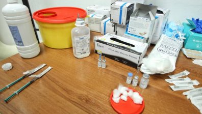 Отварят ваксинационен пункт в двора на УНСС