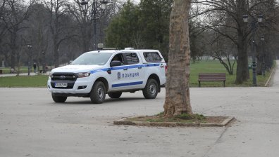 Дъжд от куршуми срещу мъж от Сливен, докато шофирал към фитнес зала