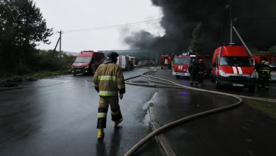 Най-малко 13 души загинаха при пожар във фабрика за пиротехника в Русия